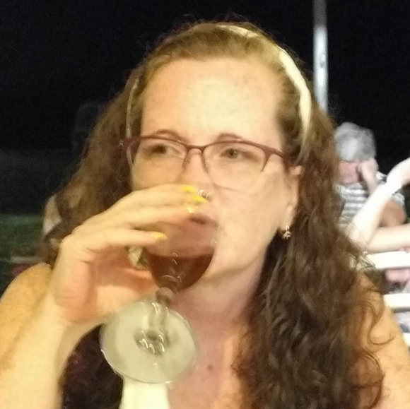 Meet your Posher, Kelly - Picture 4 of 4